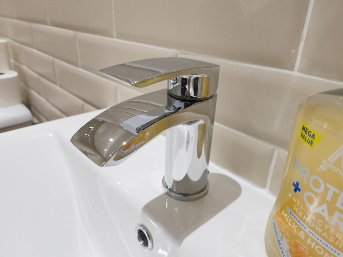 Principality Suites; Three Bed By Property Promise Cardiff Luaran gambar